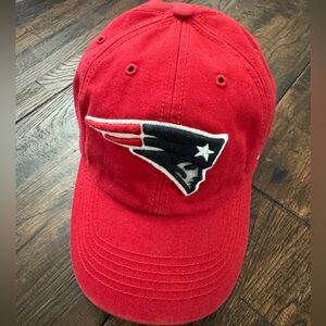 Mens 47 Franchise Red NFL New England Patriots Hat Size L